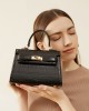 2025 Spring/Summer new women's bags, lightweight crossbody handbags, crocodile-patterned Kelly bags, small cowhide bags