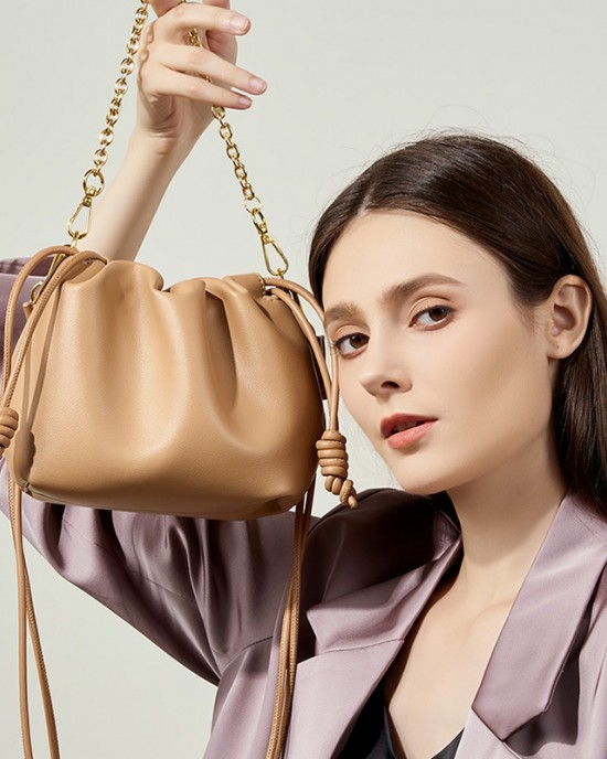 2025 Korean-style new genuine leather cloud bag, cowhide chain bag, lucky bag, small bucket bag, versatile cowhide bag