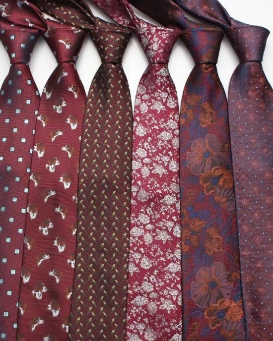 Wholesale men's 8cm business formal polyester silk ties. Men's suits and ties, casual red party ties