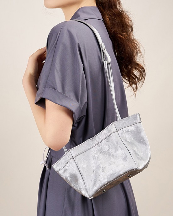 Yanshui bucket bag, new Chinese-style brocade bag, niche satin cowhide small square bag, shoulder and crossbody wing bag
