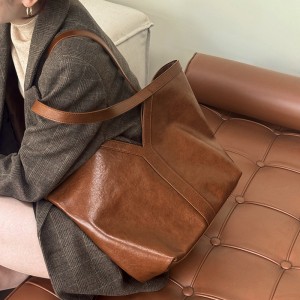 2025 autumn minimalist Korean-style genuine leather tote bag, large-capacity shoulder bag, underarm handbag, cowhide.