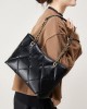 Spring/Summer Genuine Leather Diamond-Patterned Large Bag, 2025 New Fashionable Large Capacity Women's Chain, Versatile Shoulder/Crossbody Bag for Influencers