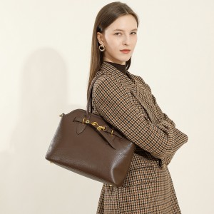 Top-Grain Cowhide Leather Commuter Bag, a High-End Underarm Handbag