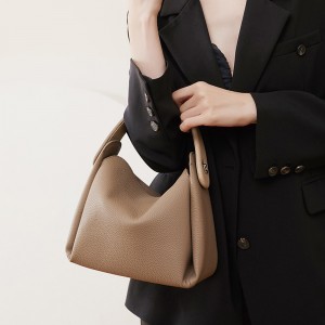 2025 new top-grain cowhide versatile soft cigarette case bag, a niche high-end women's shoulder and crossbody handbag.