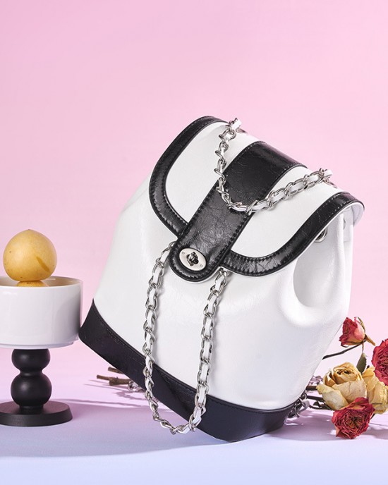 Special Price: 2025 Korean Niche Chanel-Style Chain Bag, Large Capacity, Retro Cowhide Shoulder/Crossbody Bucket Bag