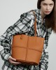 Top-grain cowhide handbag, single-shoulder, crossbody, 2025 new genuine leather retro commuter, lightweight luxury tote bag