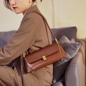 Niche baguette bags, 2025 new genuine leather influencer underarm bags, summer French-style shoulder bags